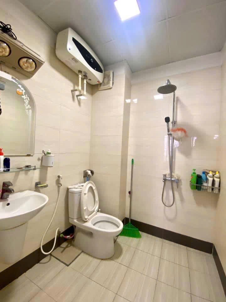 An cư lạc nghiệp tại nhà 4 tầng ô tô tránh, gần Aeon Long Biên - Giá tốt! - Ảnh 2